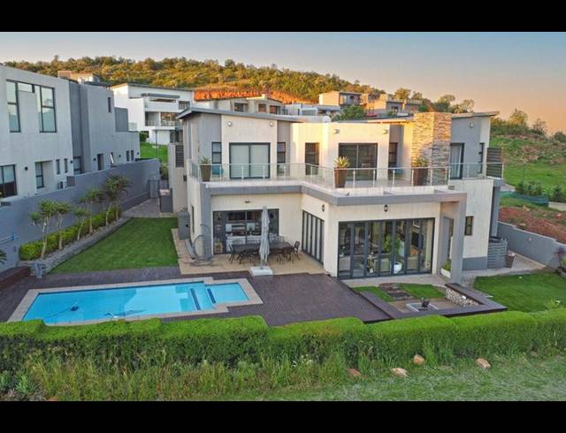 4 BEDROOM HOUSE FOR SALE IN EYE OF AFRICA